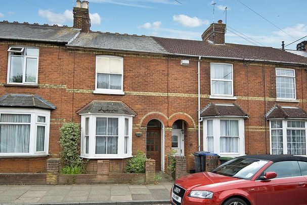 3 bedroom terraced house to rent - Photo 1