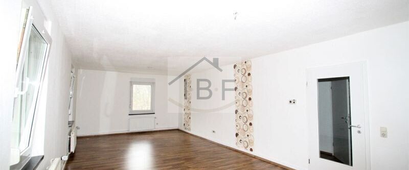 Geräumige 3-ZKB-Wohnung mit 2 Balkonen in ruhiger Lage von Siegen! - Photo 1