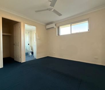 Family Home in Caboolture! - Photo 6