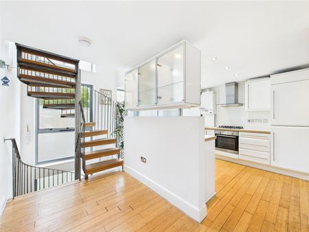 Holland Mews, Hove, East Sussex, BN3 1JG - Photo 4