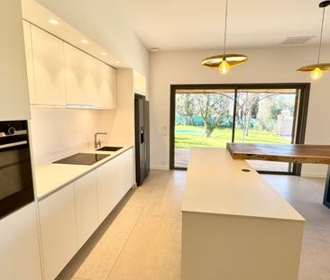 LUYNES VILLA NEUVE 130M² PISCINE IBS BLAQUE - Photo 2