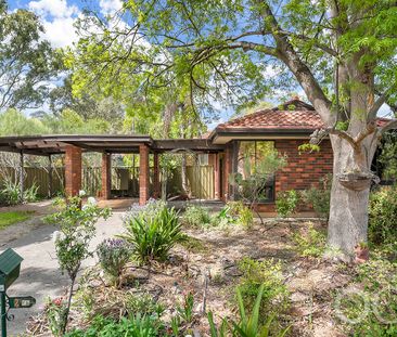 Open the Door to Comfortable Family Living in Happy Valley - Photo 1