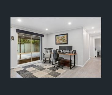 Great family home in perfect central location ! no car required !! - Photo 1