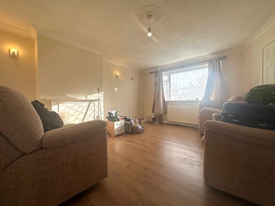 3 bedroom semi-detached house to rent - Photo 1