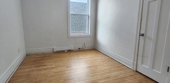 5 12 A Louer A Ahuntsic-cartierville - Photo 2