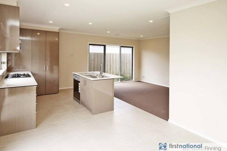 Modern 3 bedroom townhouse - Photo 3