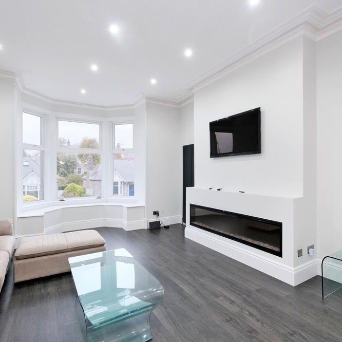 4 bedroom flat to rent - Photo 1