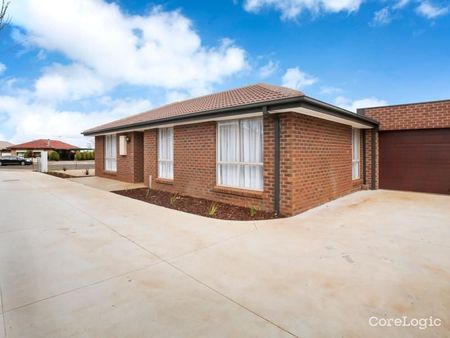 1/8 Coventry Place, Melton South, VIC 3338 - Photo 5