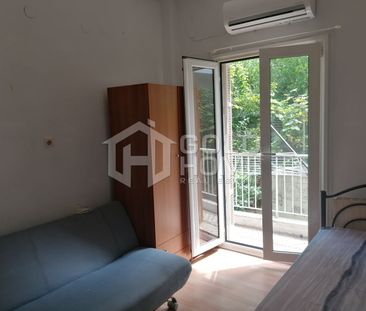 Studio/Γκαρσονιέρα για ενοικίαση Κέντρο (Χαριλάου) - Φωτογραφία 2