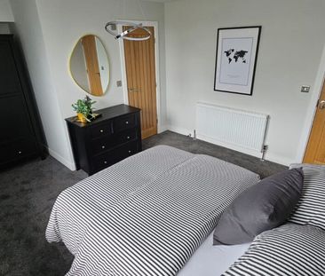 Room 4, Longroyd Terrace, Beeston, LS11 5HJ - Photo 2
