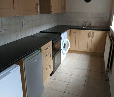 98 Frenchpark Street, Belfast, BT12 6HZ - Photo 4