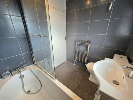 2 bedroom terraced house to rent - Photo 4