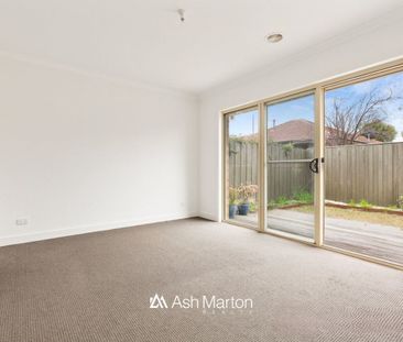10a Weatherston Road, Seaford, VIC 3198 - Photo 2