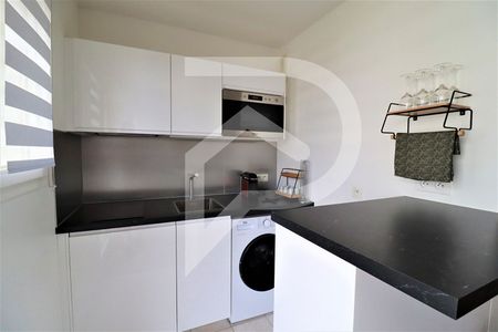 À COURBEVOIE À louer Appartement 1 pièce 26 m2 Loyer 900,00 €/mois charges comprises * - Photo 3