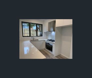 Family Home In Prime Location - Photo 3