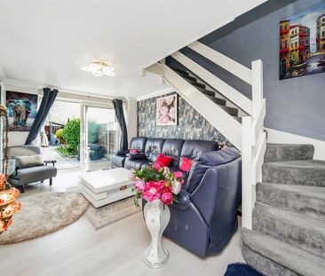 Solway, East Tilbury, RM18 - Photo 1