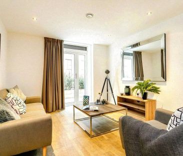 3 bedroom apartment to rent - Photo 1