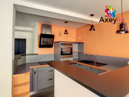 A LOUER - ROANNE - T2 70M2 CENTRE VILLE - Photo 2