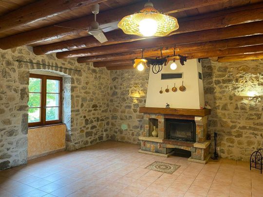 Location maison de campagne 4 pièces 86 m² à Banne (07460) 6 - Photo 1