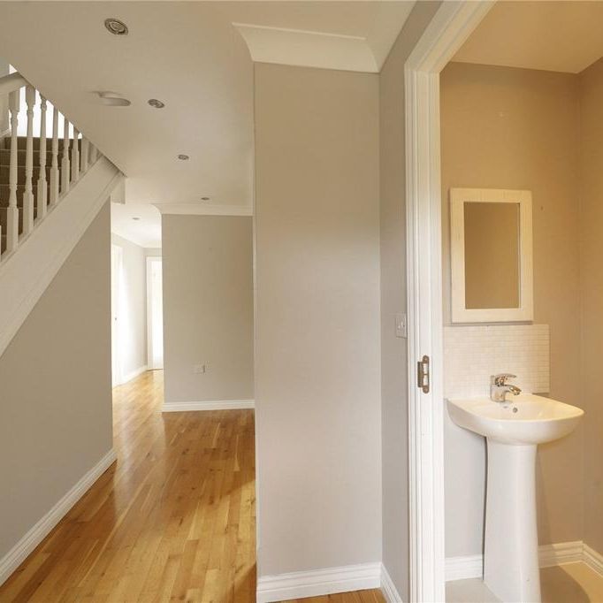 4 bedroom detached house to rent - Photo 1