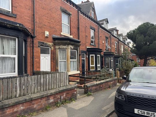 Ridgeway Terrace, Leeds, LS6 - Photo 1