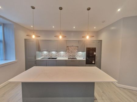 Moss Road, Flat 4 Renfrewshire, PA6 7BJ - Photo 2