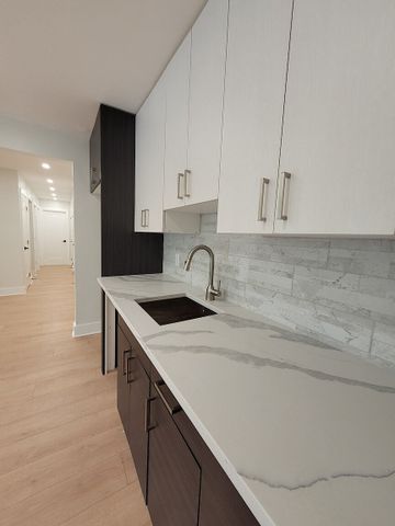 The Lawrence Quarters - Photo 5