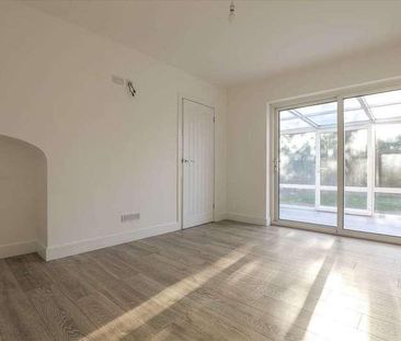 Station Road, Burton Latimer, NN15 - Photo 3