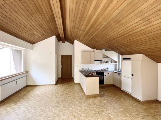 Dachwohnung an perfekter Lage - Foto 1