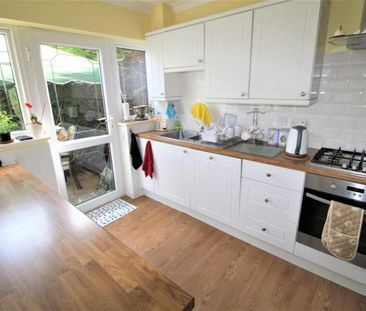 3 bedroom House To Let - Photo 1