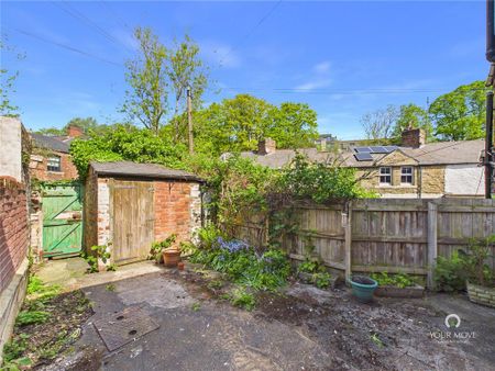 4 bedroom terraced house to rent - Photo 2