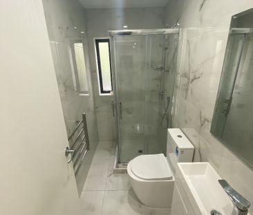 PAPAKURA, 4 BEDROOMS - Photo 6