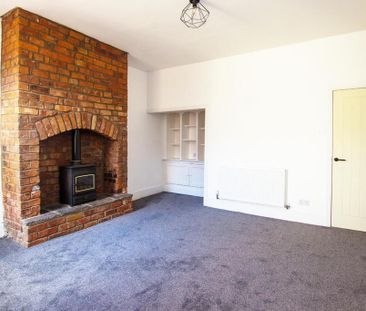 2 bedroom terraced house to rent - Photo 2