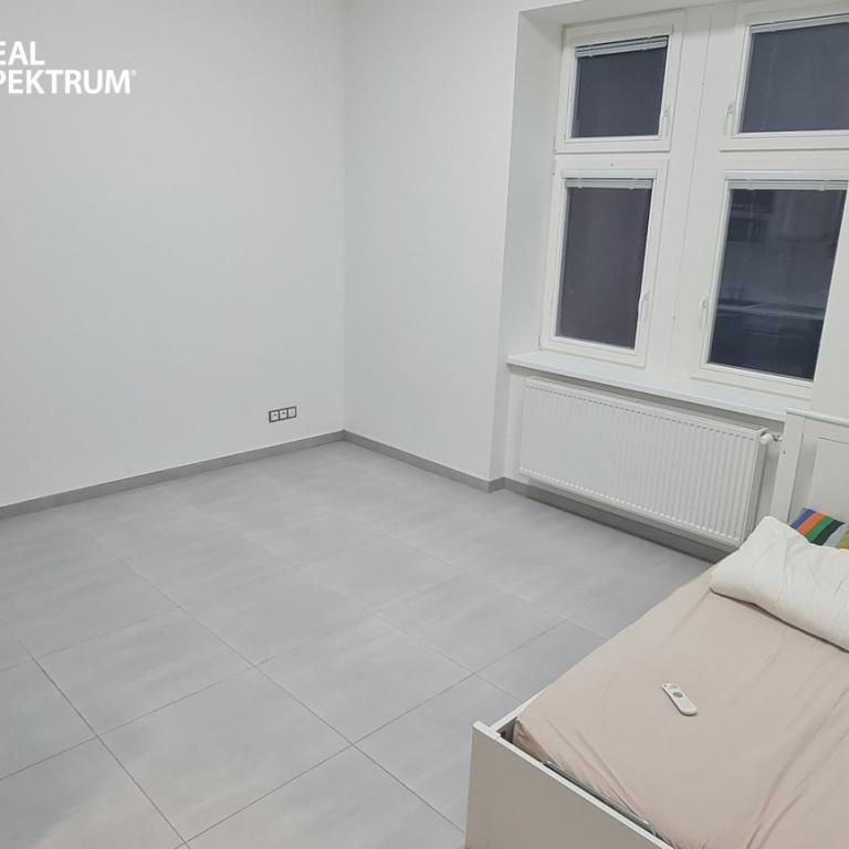 Pronájem bytu 1+kk 28 m2 - Fotografie 1