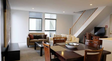 Furnished, move-in ready, 1st week rent FREE - Photo 2