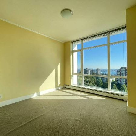 *Central Lonsdale with Spectacular Views* (Vista Place) - 2bed/2bath - Photo 1