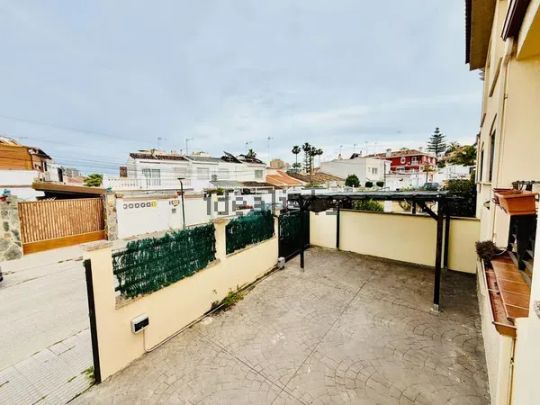 Alquiler de casa o chalet independiente en Playamar - Benyamina - Foto 1