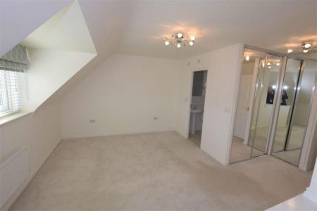 3 Bedroom Town House - Photo 5