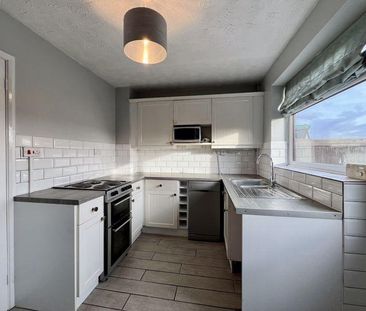 2 bedroom terraced house to rent - Photo 5