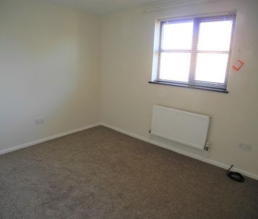 2 bedroom semi-detached house to rent - Photo 6