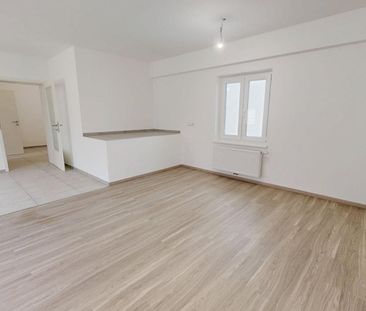 Mietwohnung mit zwei Schlafzimmer ++ NEU SANIERT ++ ca. 84,57 m² - Photo 2