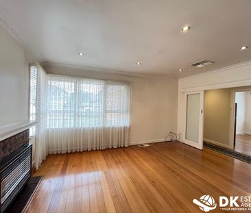 Spacious Family Home - Photo 4