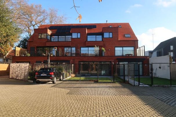 Appartement te huur - Photo 1