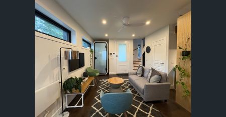 No Maintenance Gem - Photo 4