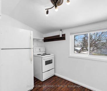 #Upper Level - 27 Elgin Street – Ajax, Ontario - Photo 5