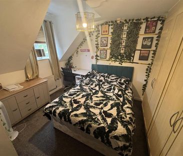 4 bedroom townhouse to rent - Photo 5