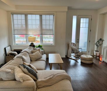 For Lease - 17 Prince William Boulevard, Clarington, Ontario - Photo 1