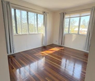 “CHARMING FAMILY HOME” - Photo 1