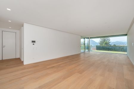 LUSSUOSO 4,5 LOCALI CON GIARDINO - Photo 3