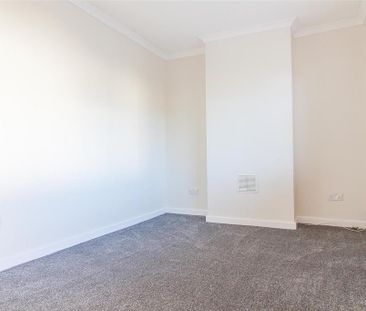 2 bedroom semi-detached house to rent - Photo 3